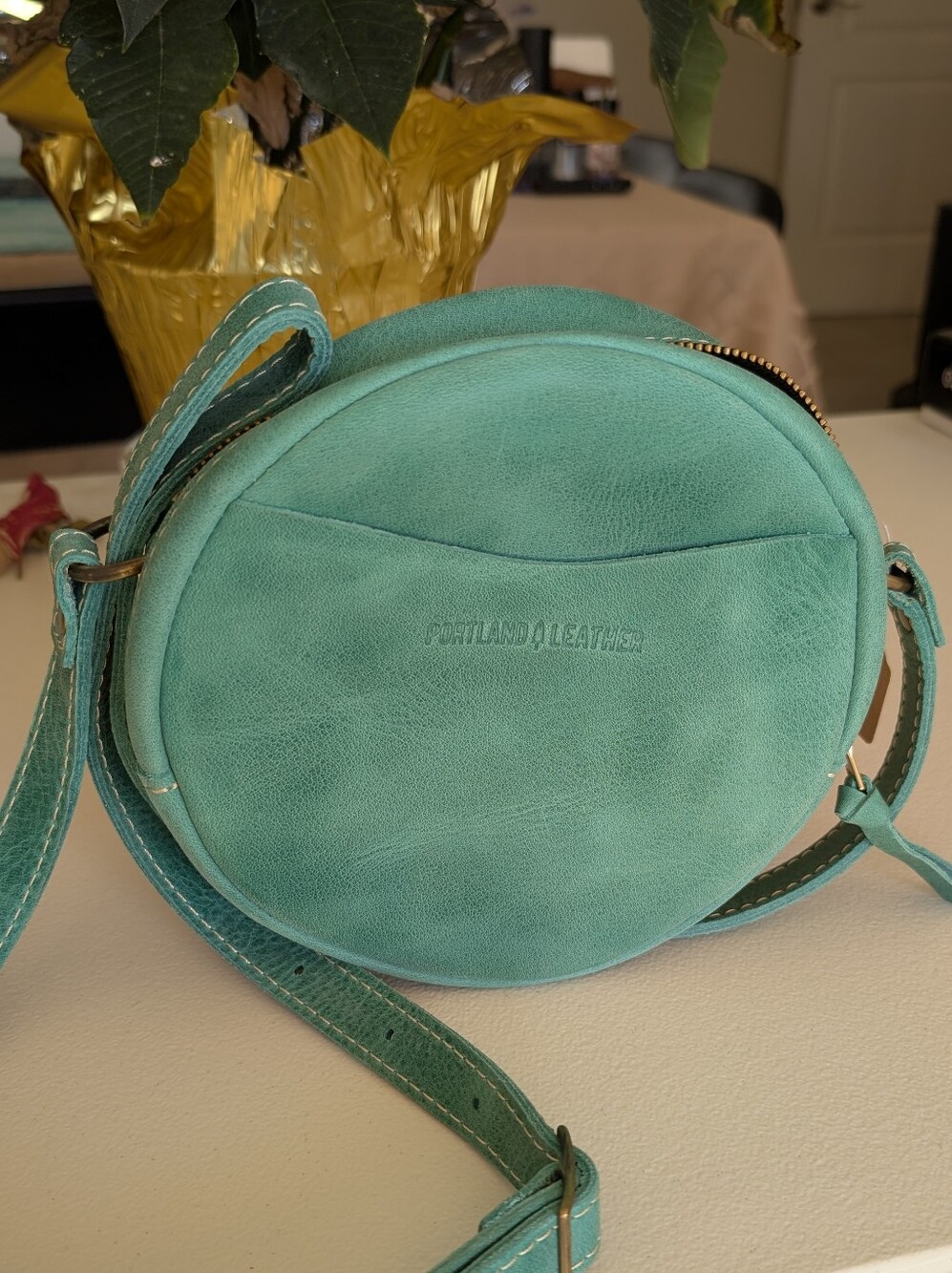 Reef Small Circle Crossbody